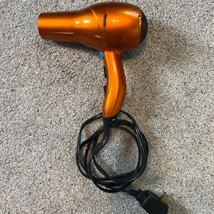 Conair blow dryer